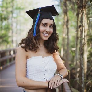 Meet your Posher, Carissa